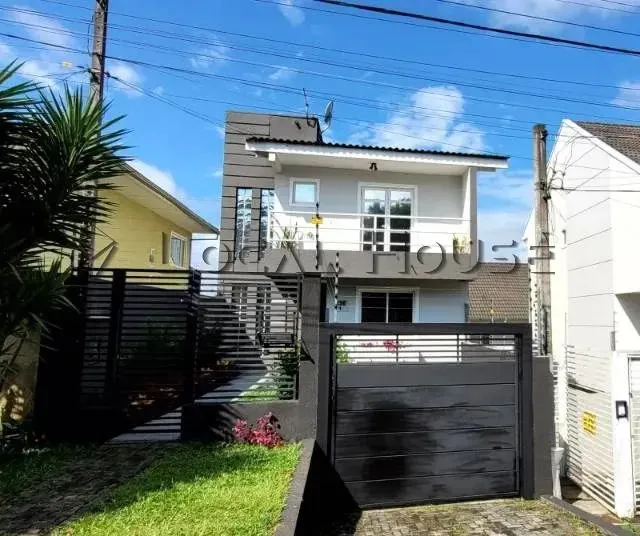Sobrado à Venda no Residencial Verona Santa Cândida, Curitiba