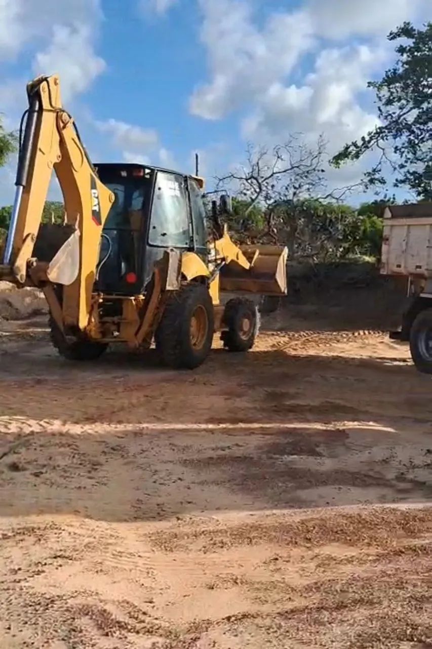Retroescavadeira CAT 416E - Trator com Pá Carregadeira - Foto 5