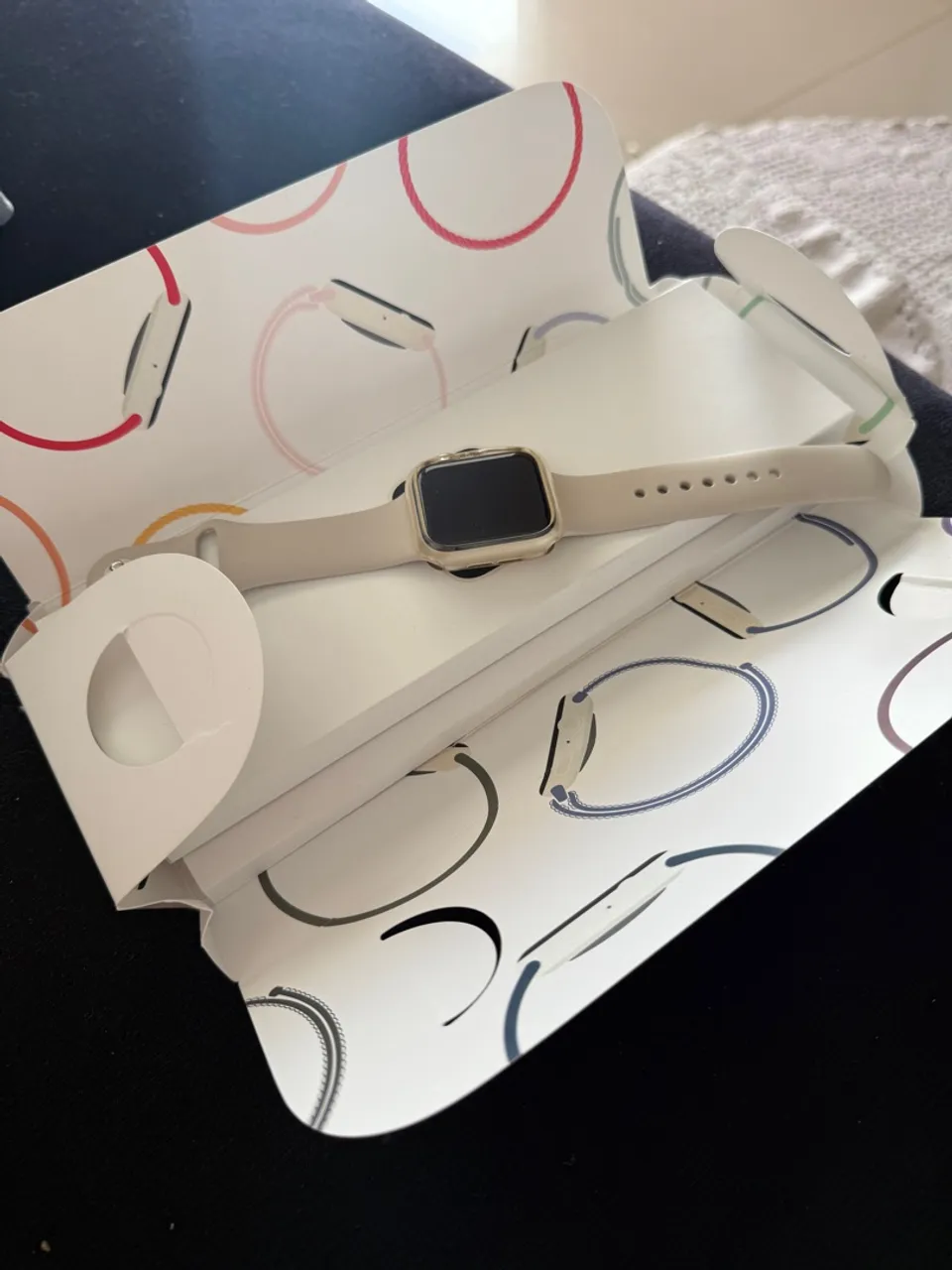 Relógio Apple Watch SE (Gen 2) 40mm COR Starlight