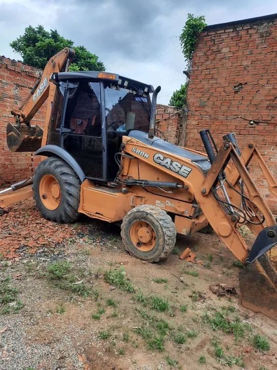 RetroEscavadeira 4x4 CASE 580N 