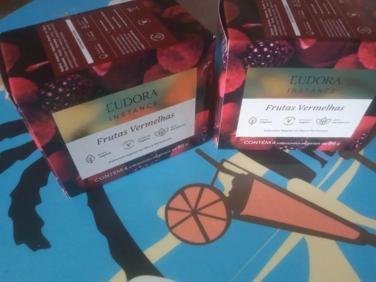 Vendo Sabonetes Eudora caixas com 4 unidades cada