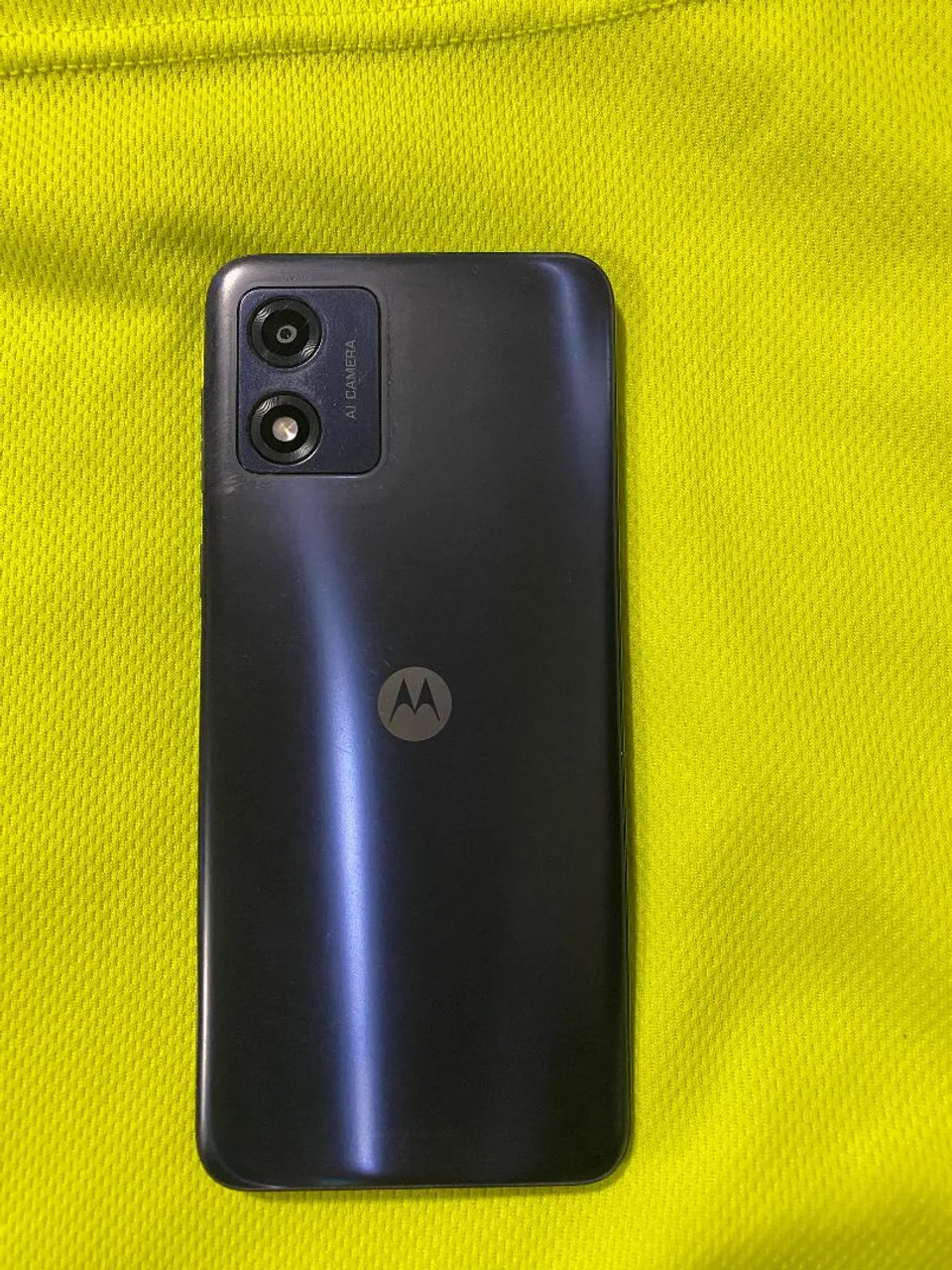 Vendo celular moto e13