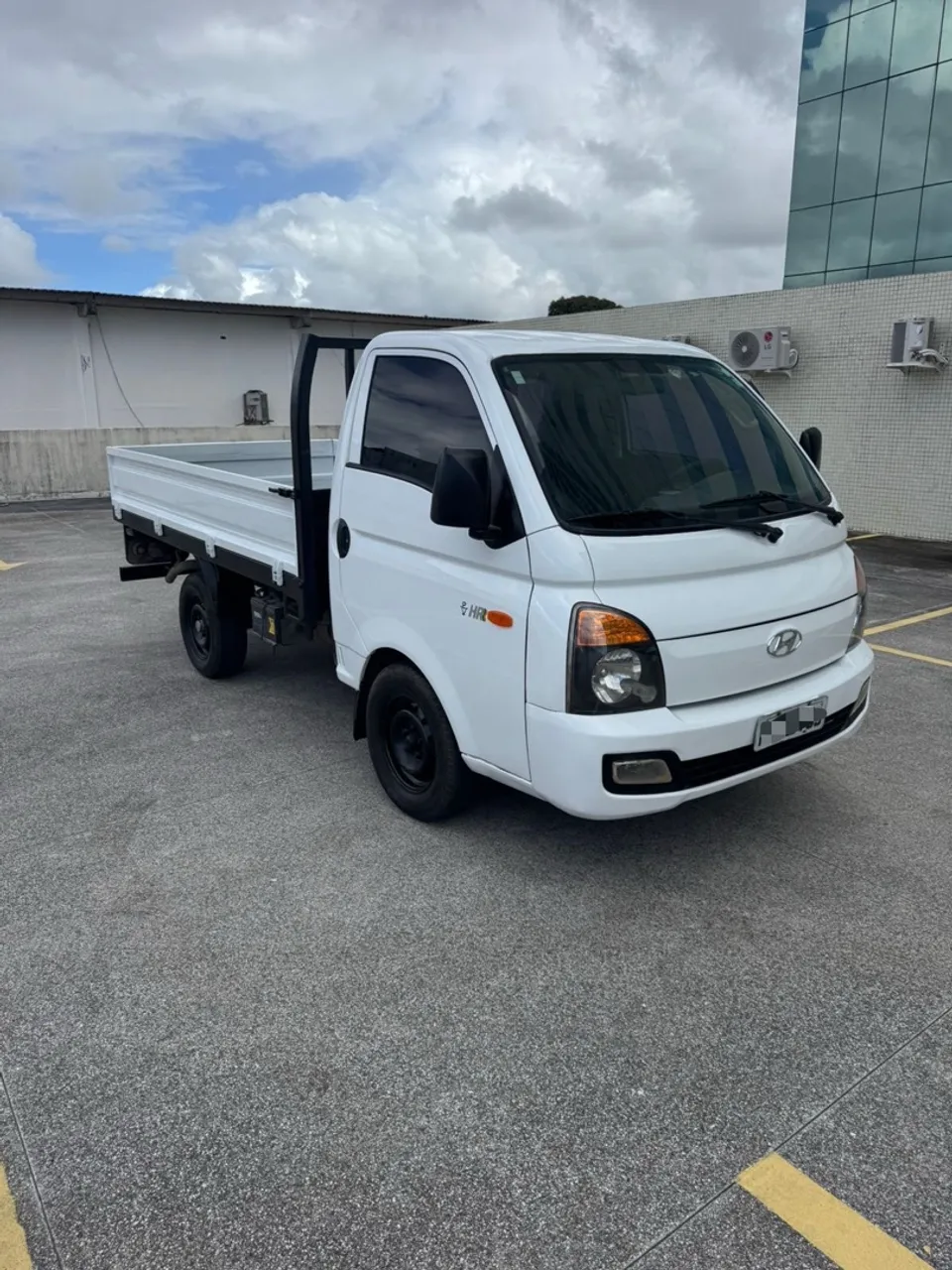 Hyundai HR 2019 100.000km Único dono IPVA pago