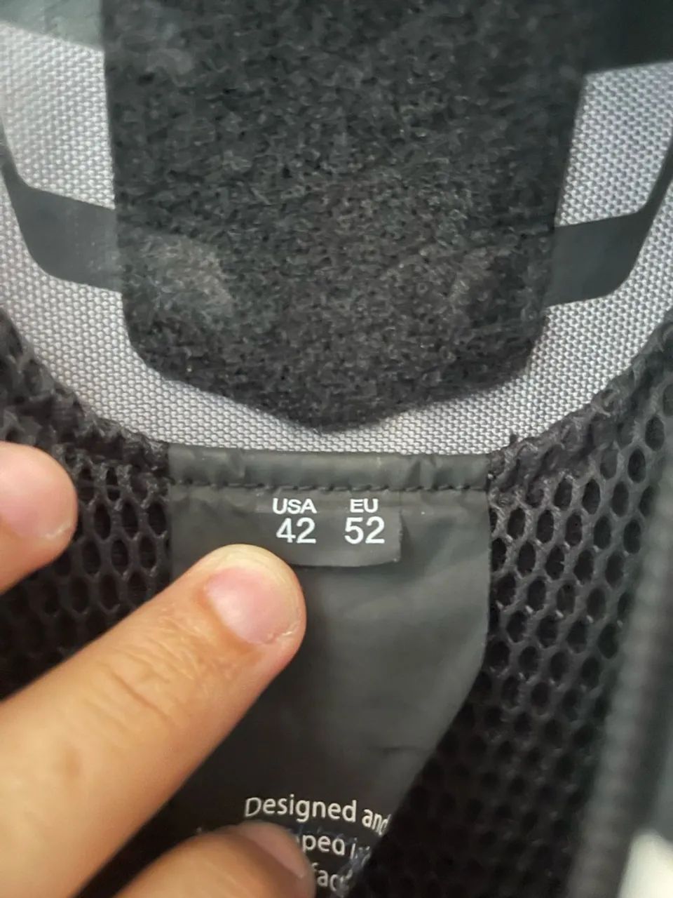 Macacão de Couro Alpinestars Tamanho 52 + luvas Alpinestar  - Foto 5