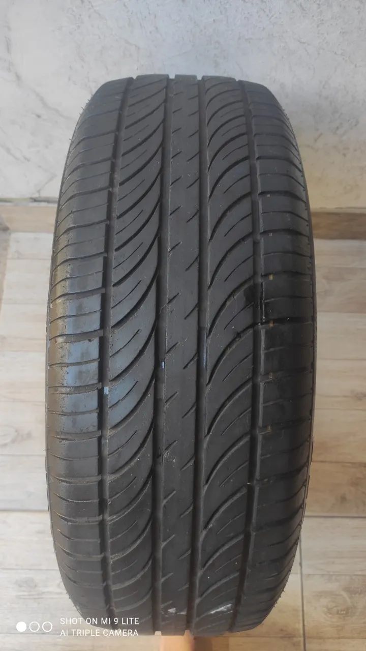 Pneu  195/60 R16
