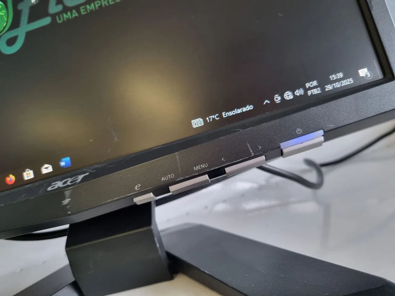 Monitor Acer 17" Polegadas Widescreen Conexão VGA Ótimo Estado por 149,00 - Foto 2