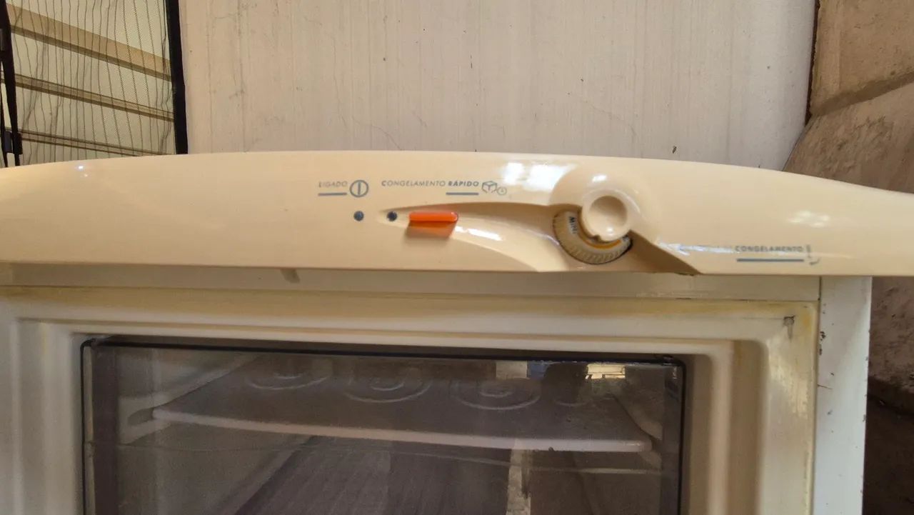 Freezer Consul 110v 231L vertical - Foto 4