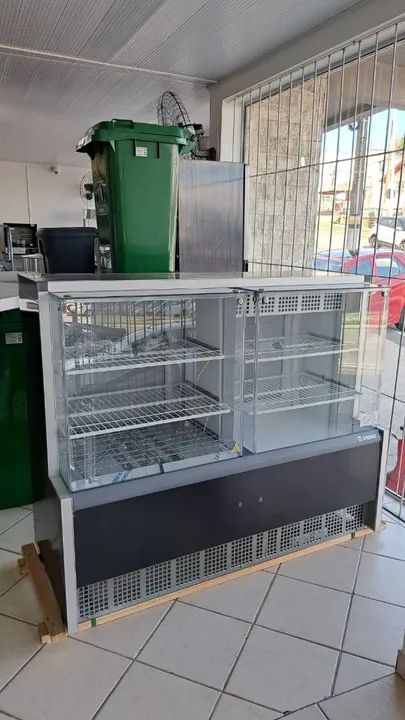 A. Vitrine quente e fria dupla Gelopar 140mt