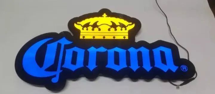 Linda luminária Corona  - Foto 3
