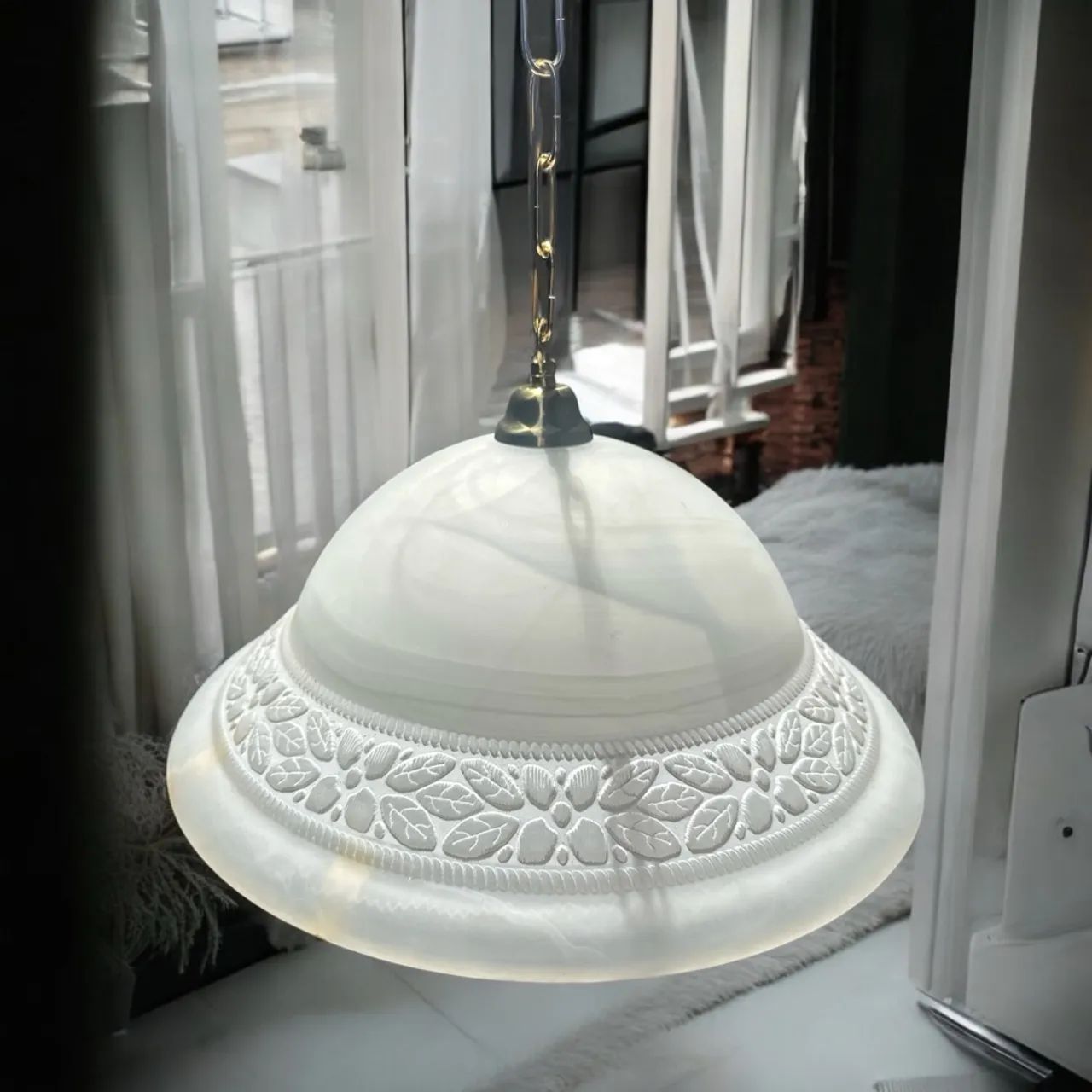 Lustre de cúpula de alabastro branco