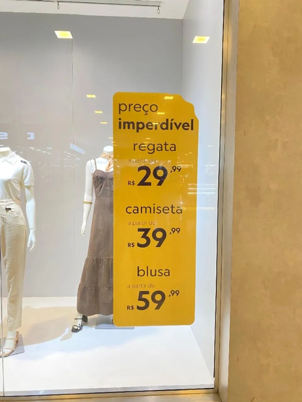 Impressão e aplicação de adesivo - Foto 2