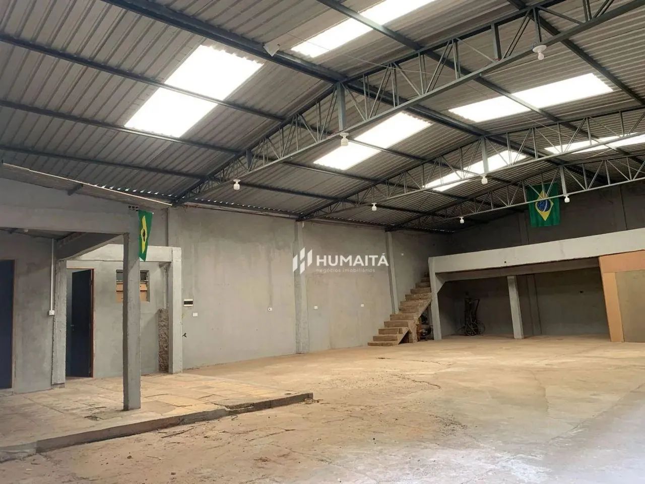 Barracão para alugar, 240 m² por R$ 2.500,00/mês - Vila Casoni - Londrina/PR - Foto 9
