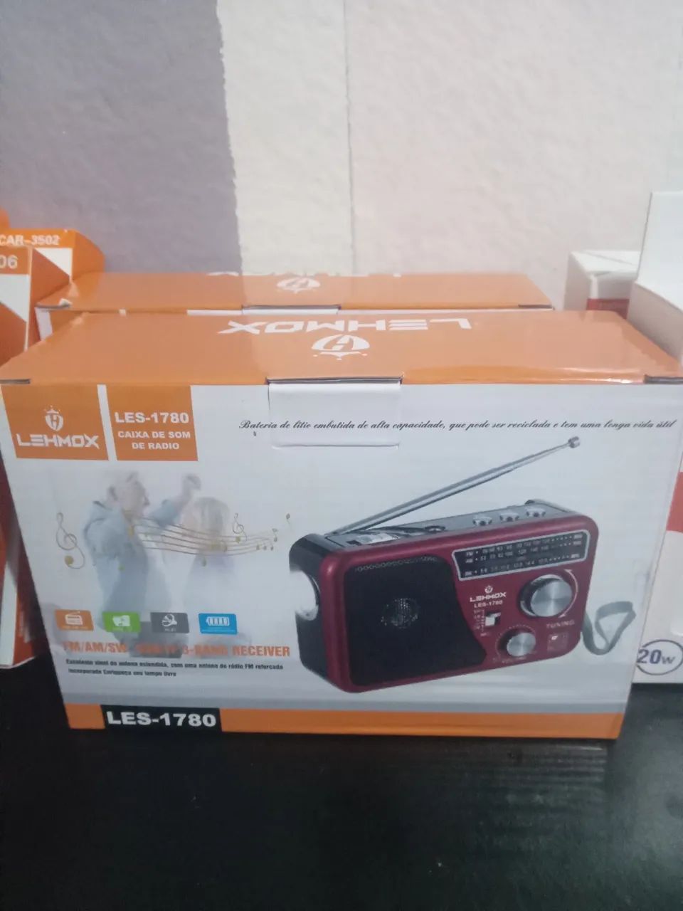 Rádio Portátil AM/FM/SW, USB com lanterna R$60 aceito cartão sem acréscimo 