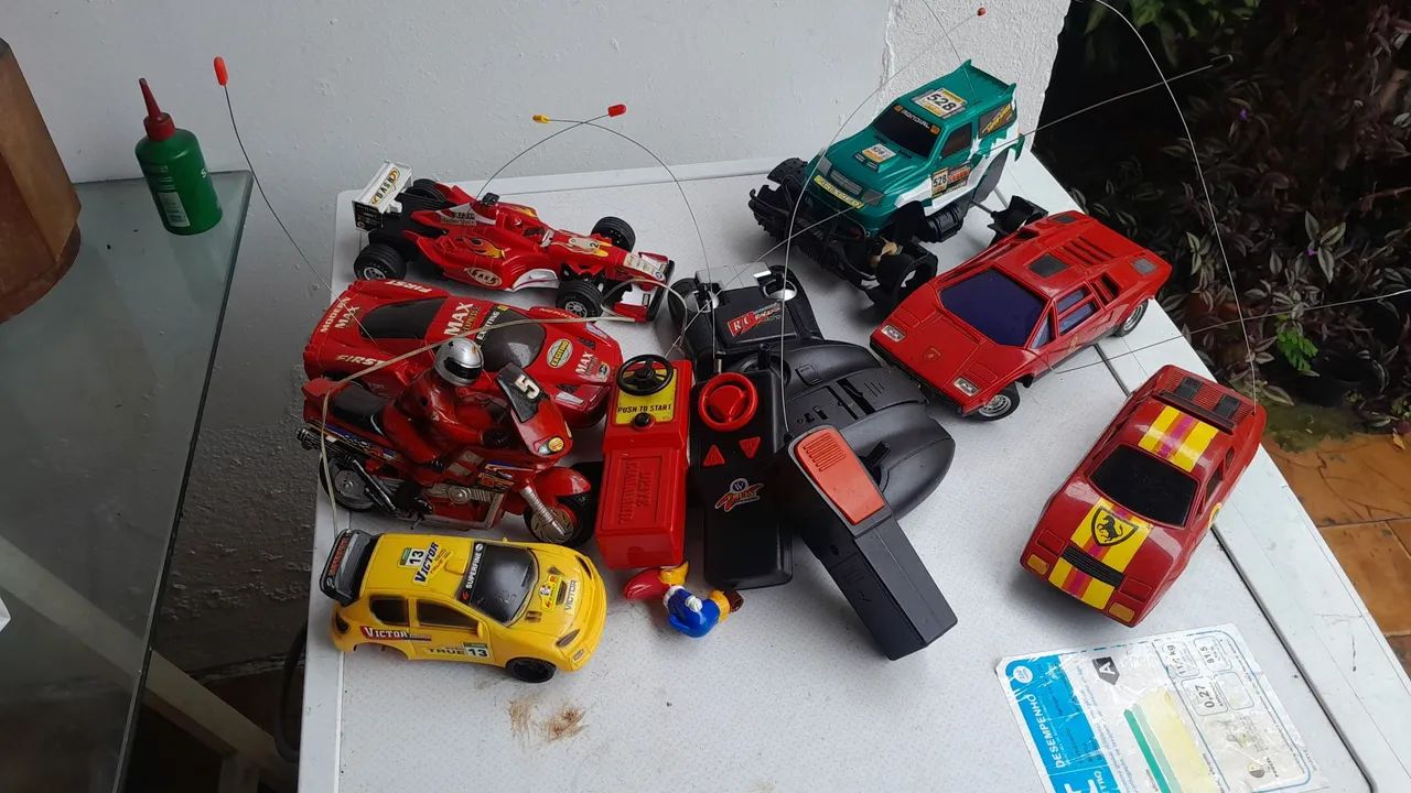 Carrinho de controle remoto 64313238203523120