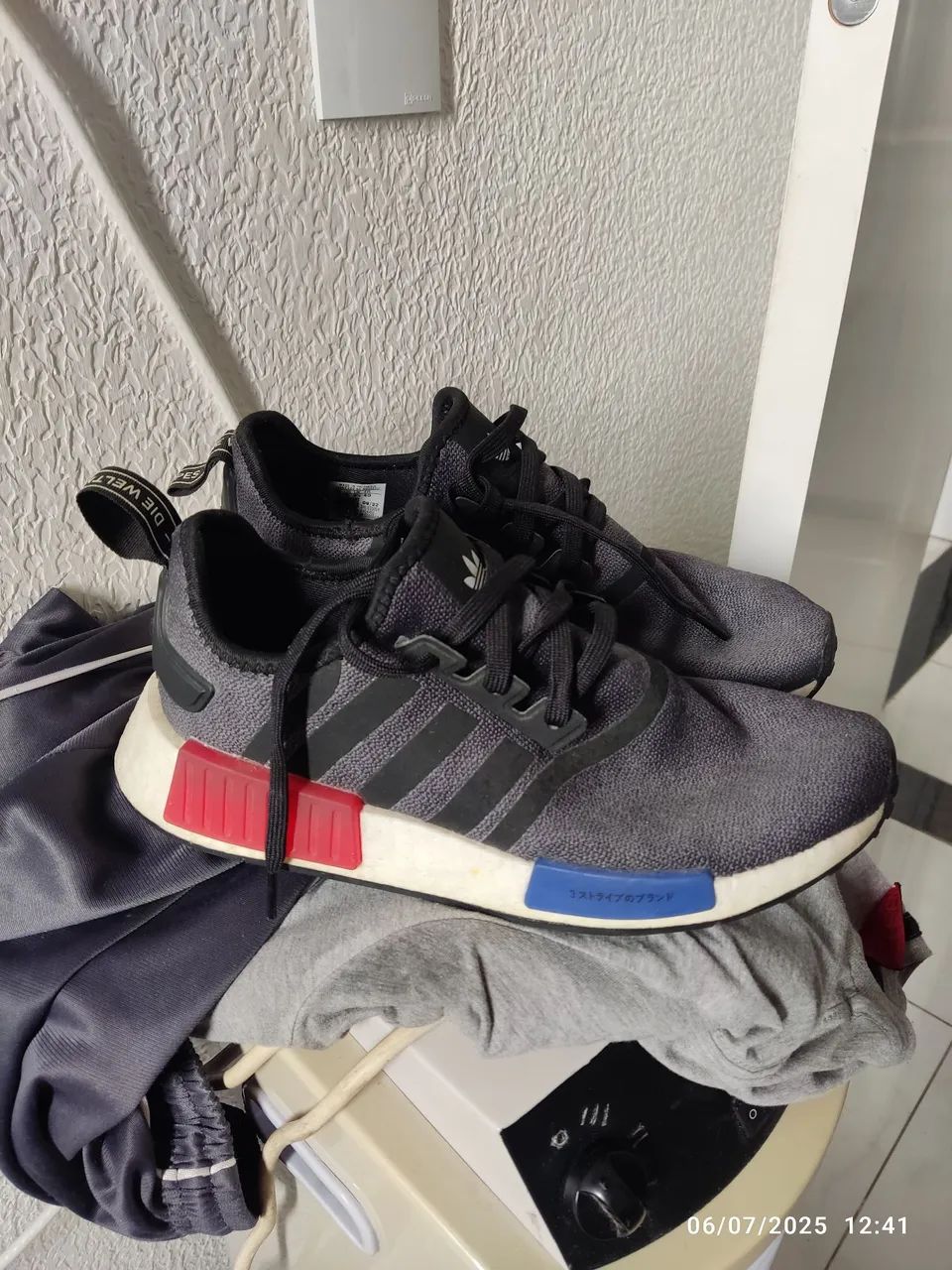 Tênis Adidas 38 original foi pago 750 reais 