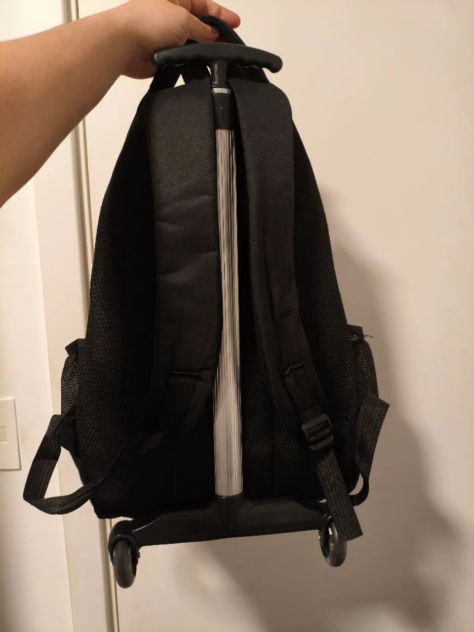 Mochila com rodinhas (inclui capa de chuva) - Foto 2