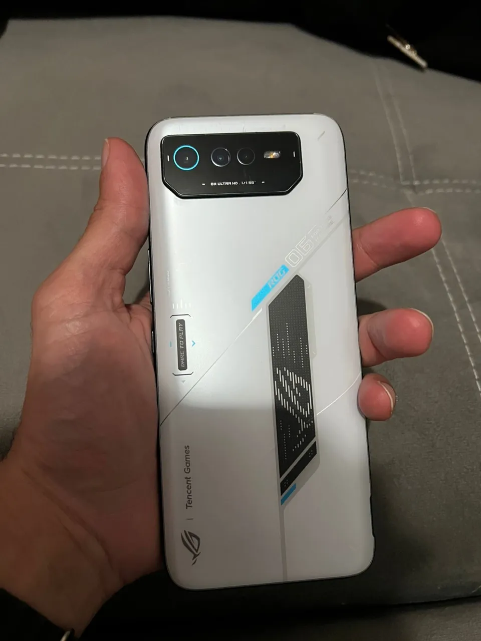 ジャンクASUS ROG Phone 6 ROG6-BK12R256 44136 ジャンクASUS ROG