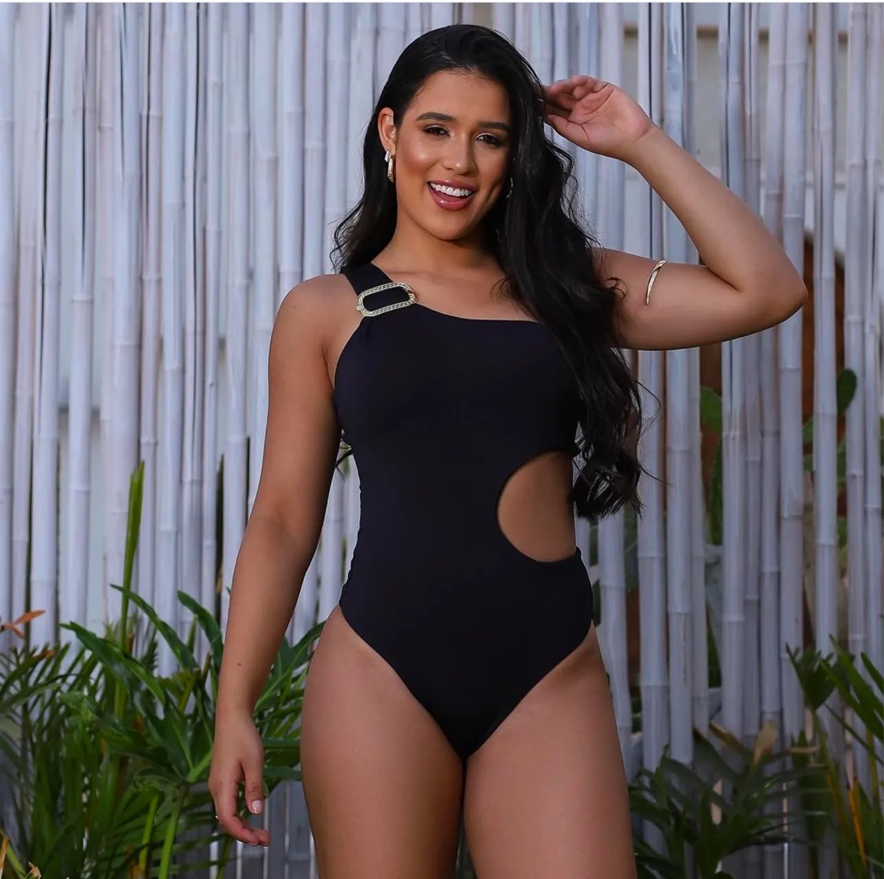 Body Preto com Detalhe Exclusivo - Elegância e Conforto