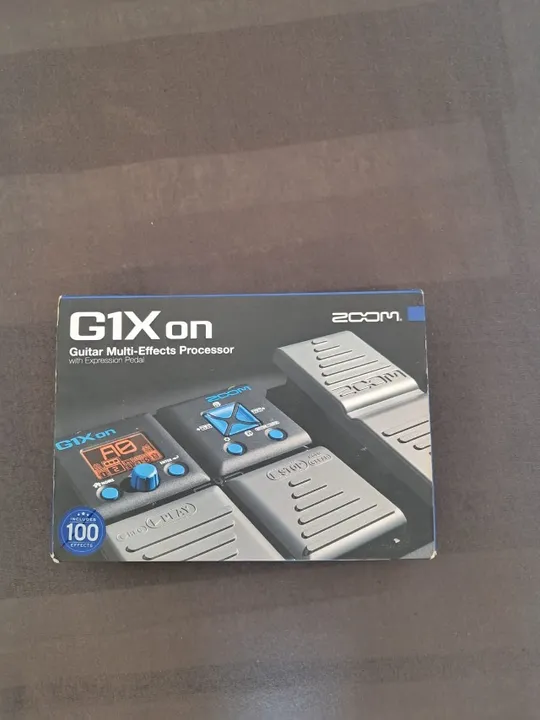 Pedaleira Zoom G1XOn + fonte estabilizadora anti-ruído NIG (Aberto a negociação)