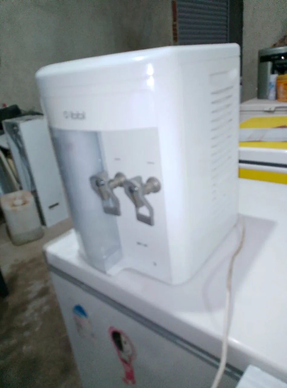 Purificador de Água BBI semi novo gelsndo bem