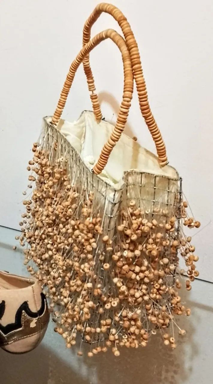 Bolsa artesanal com detalhes em bambu - Foto 2