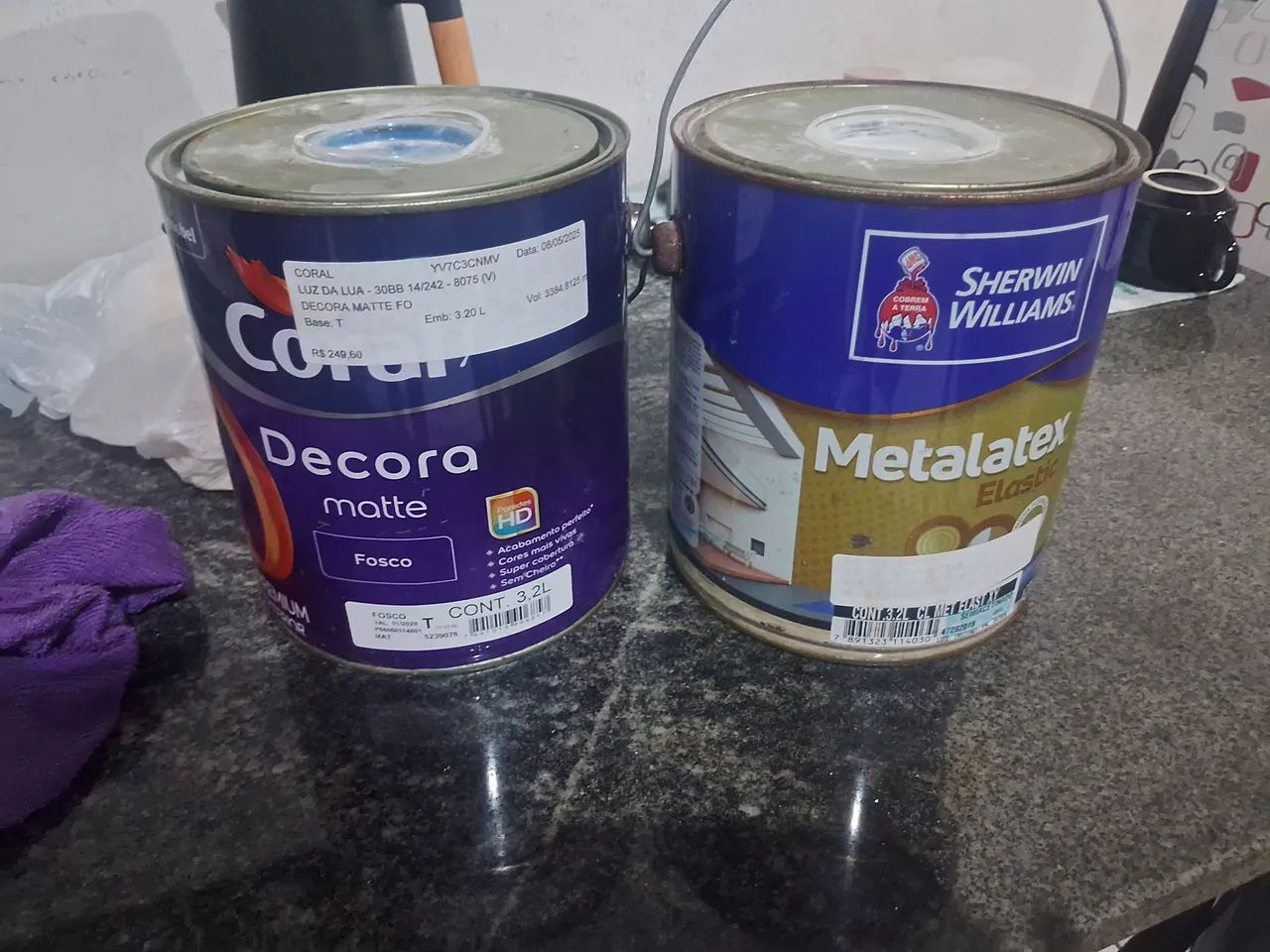 Tintas Coral e sherwin williams de 3,5 L