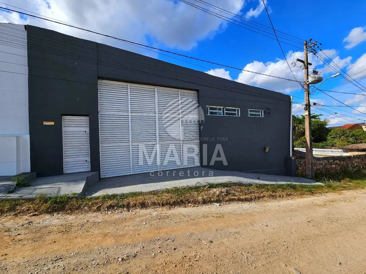 Galpão com metragem de 550 m² à venda em Gravatá/PE!