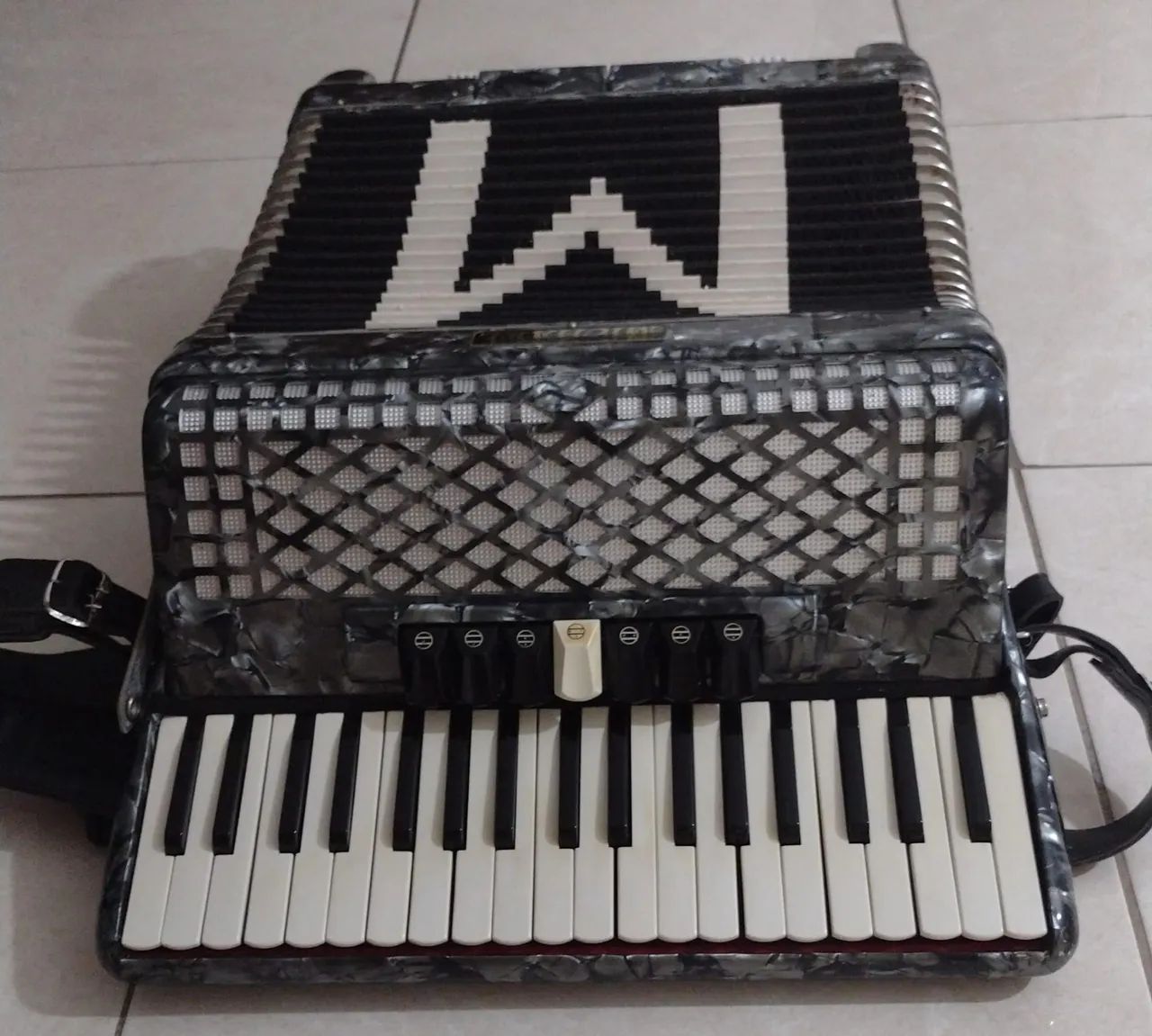 Acordeon Michael 80 Baixos  - Foto 2
