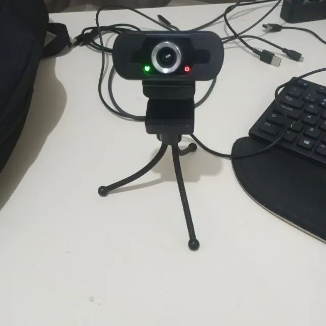 Webcam USB Full HD 1080P WB com Microfone Ângulo 110° e Tripé