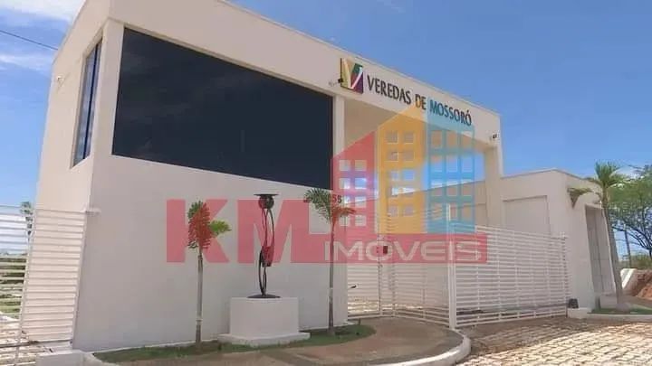 Venda! Excelente casa no Condomínio Veredas, no bairro Bom Jesus em Mossoró -RN;