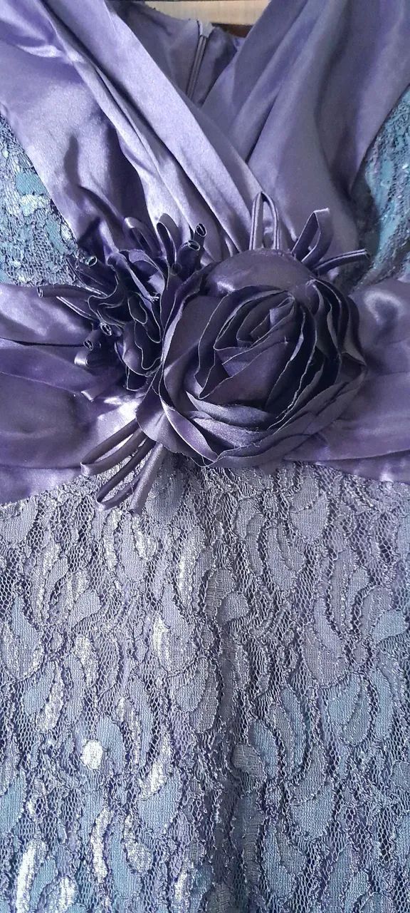 Vestido Roxo todo rendado e forrado Tam. 44 - Foto 3
