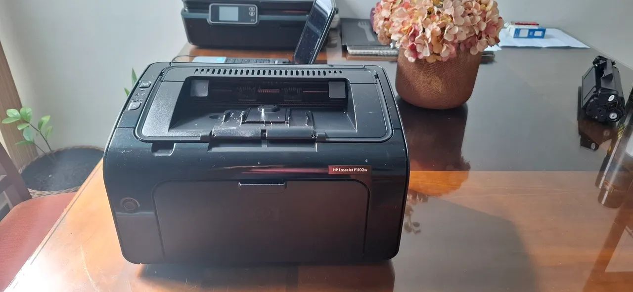 Impressora HP LaserJet P1102w usada - Foto 2