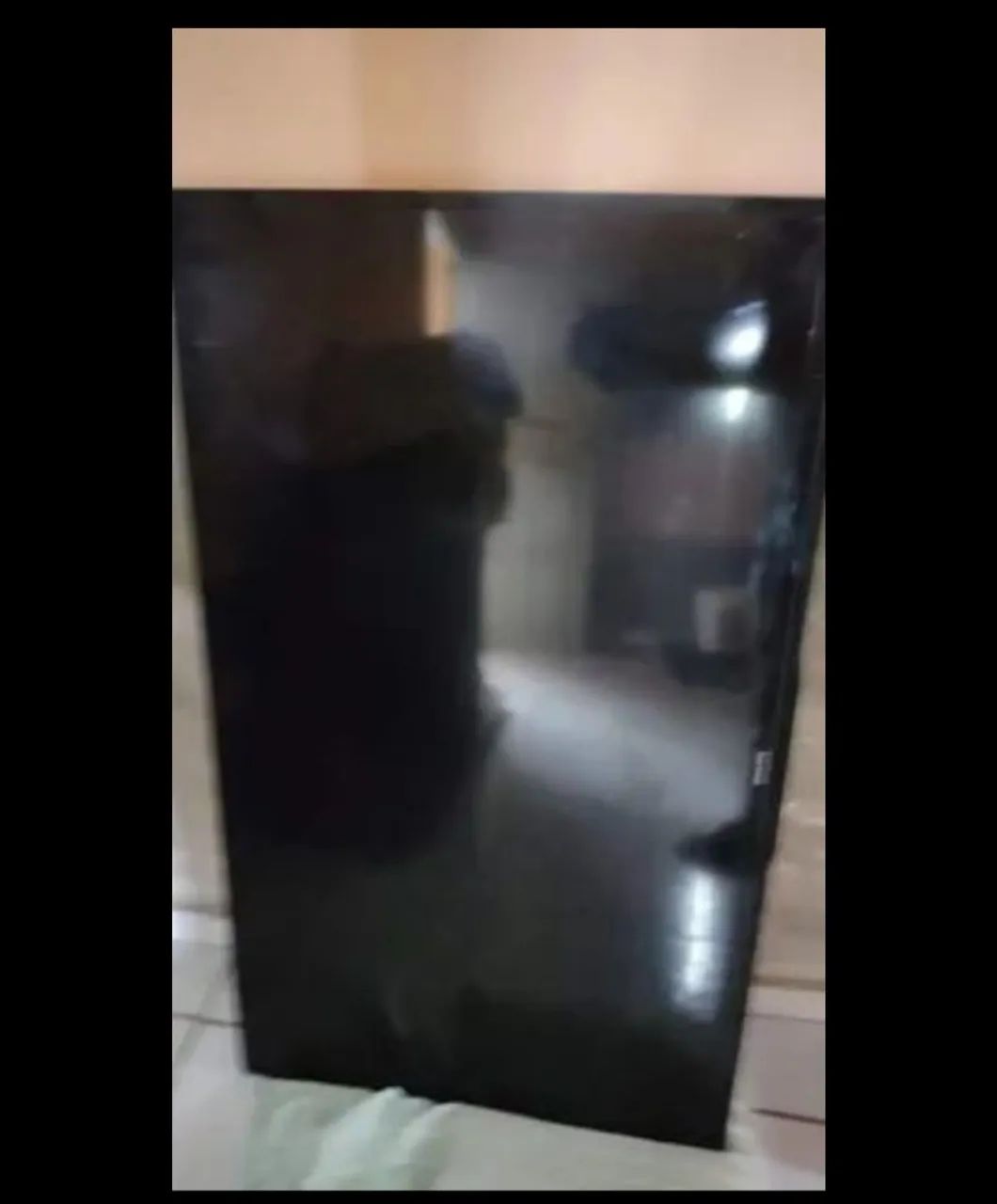 Vendo TV de LED de 50 polegadas para conserto retirada de peças baixei para vender - Foto 2