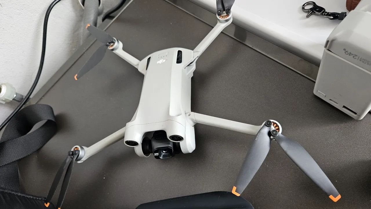 Drone dji 3 mini pro  - Foto 2