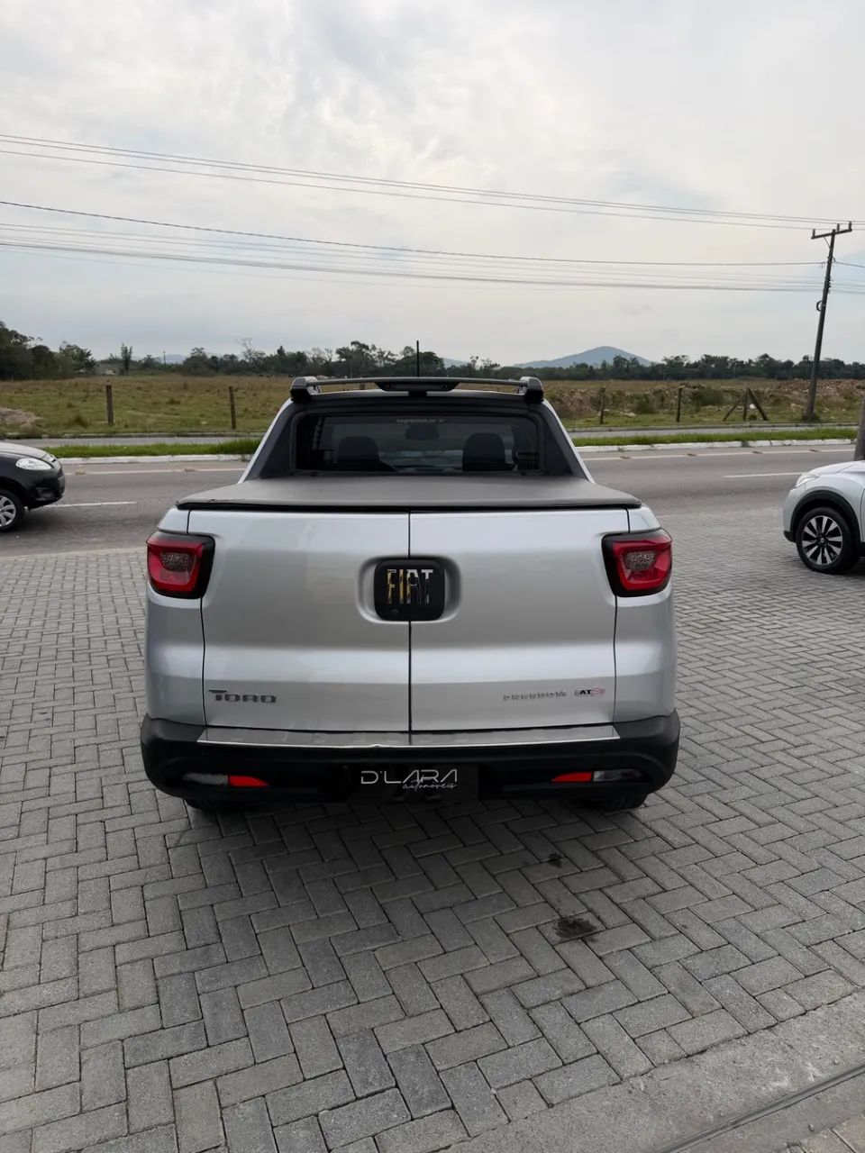 Fiat Toro Freedom 2.4 16V Flex Aut. 2017 - Foto 4