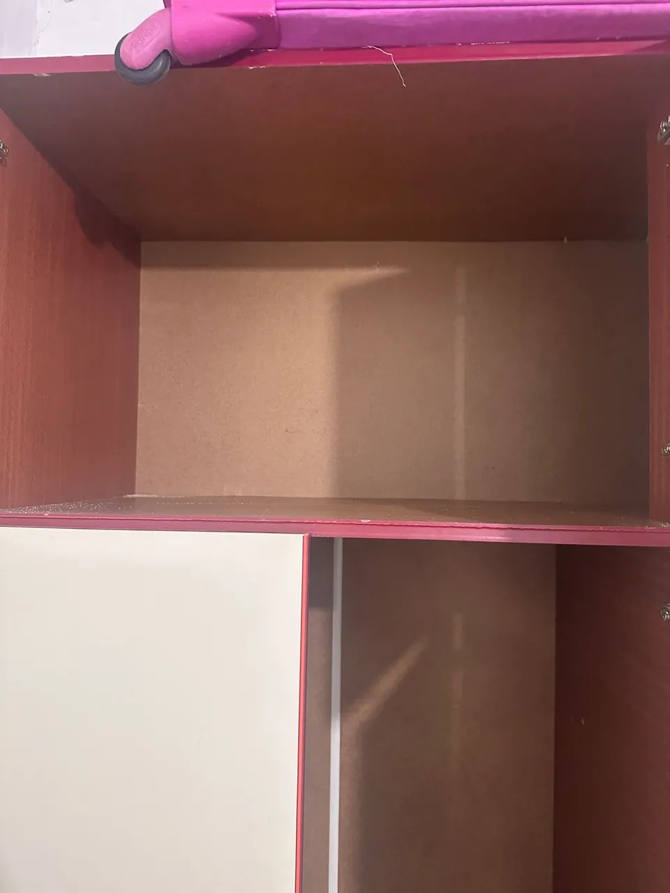 DOANDO guarda-roupa bom, mas com cupim.  - Foto 4