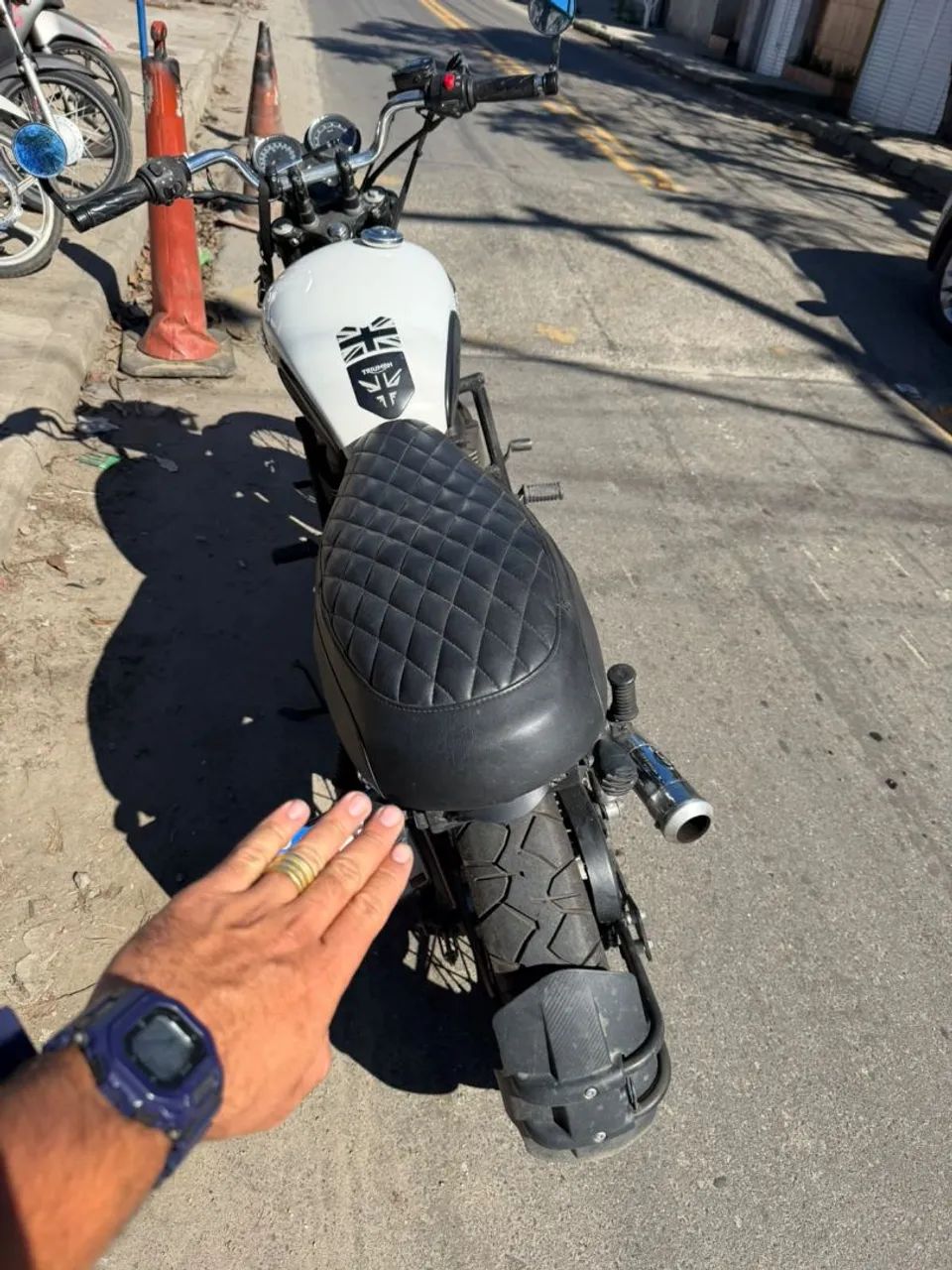 Triumph Bonevile T100 Customizada - Foto 5