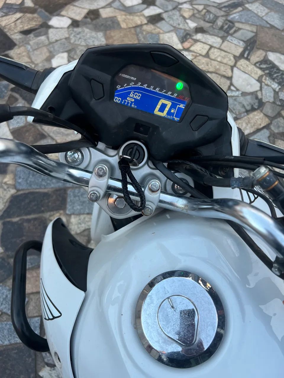Titan 150 ESD  - Foto 4