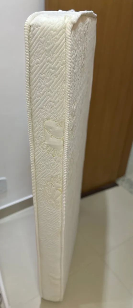 Vendo colchão Ortobom de berço bebê  - Foto 2