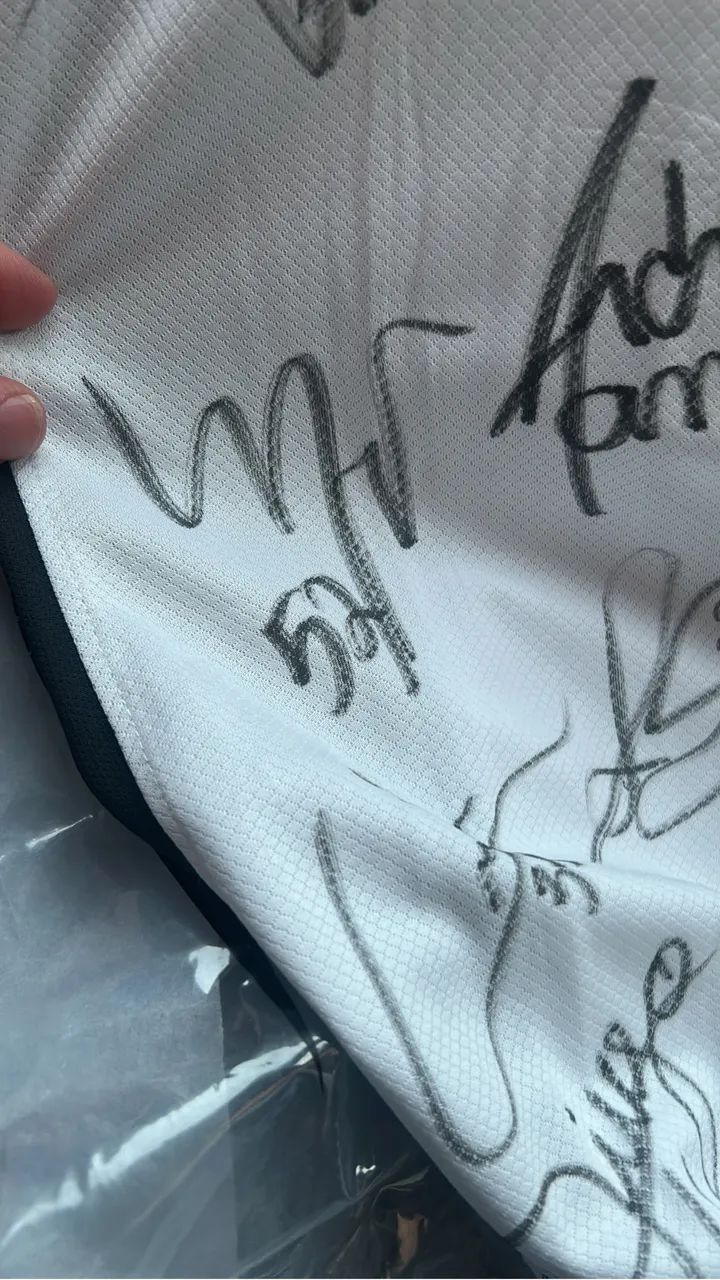 Camiseta do Corinthians autografada  - Foto 3