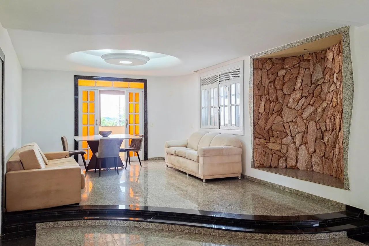 Casa à Venda - Cachoeirinha, 5 Quartos, 360 m2 - Foto 2