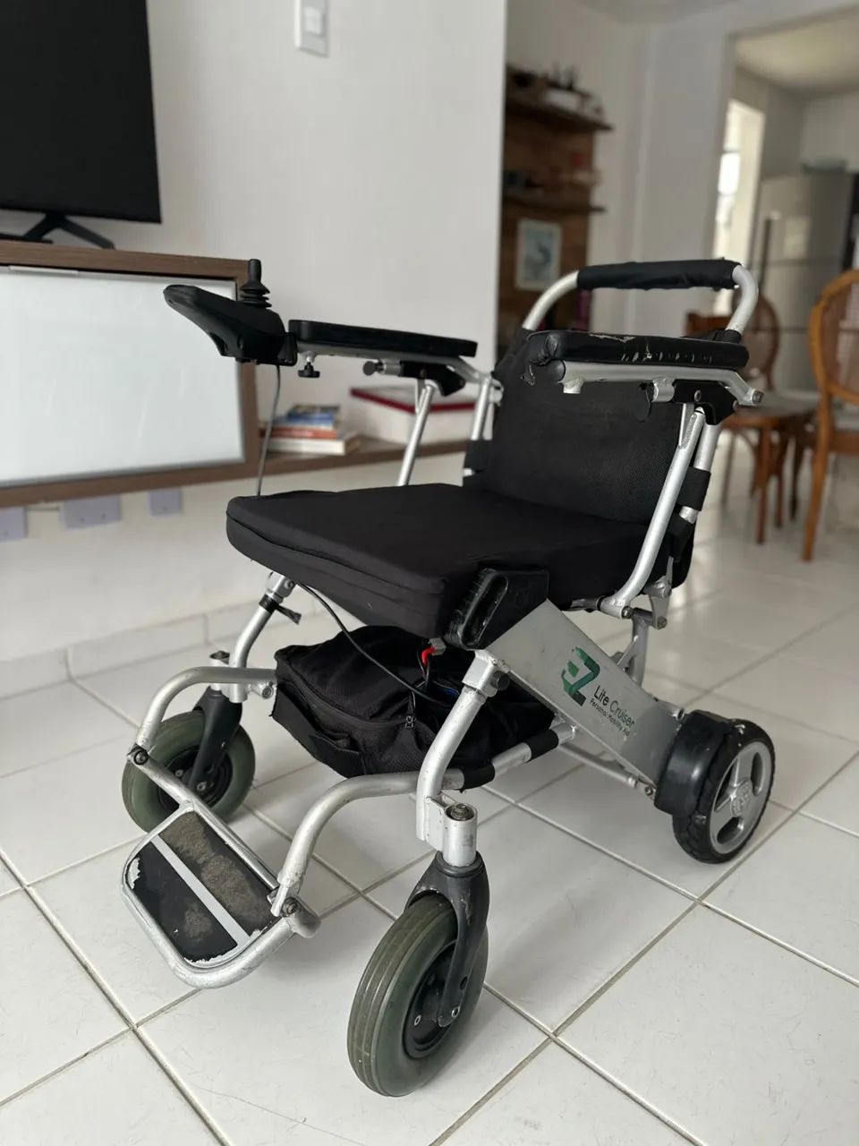 Cadeira de Rodas Motorizada - Foto 3