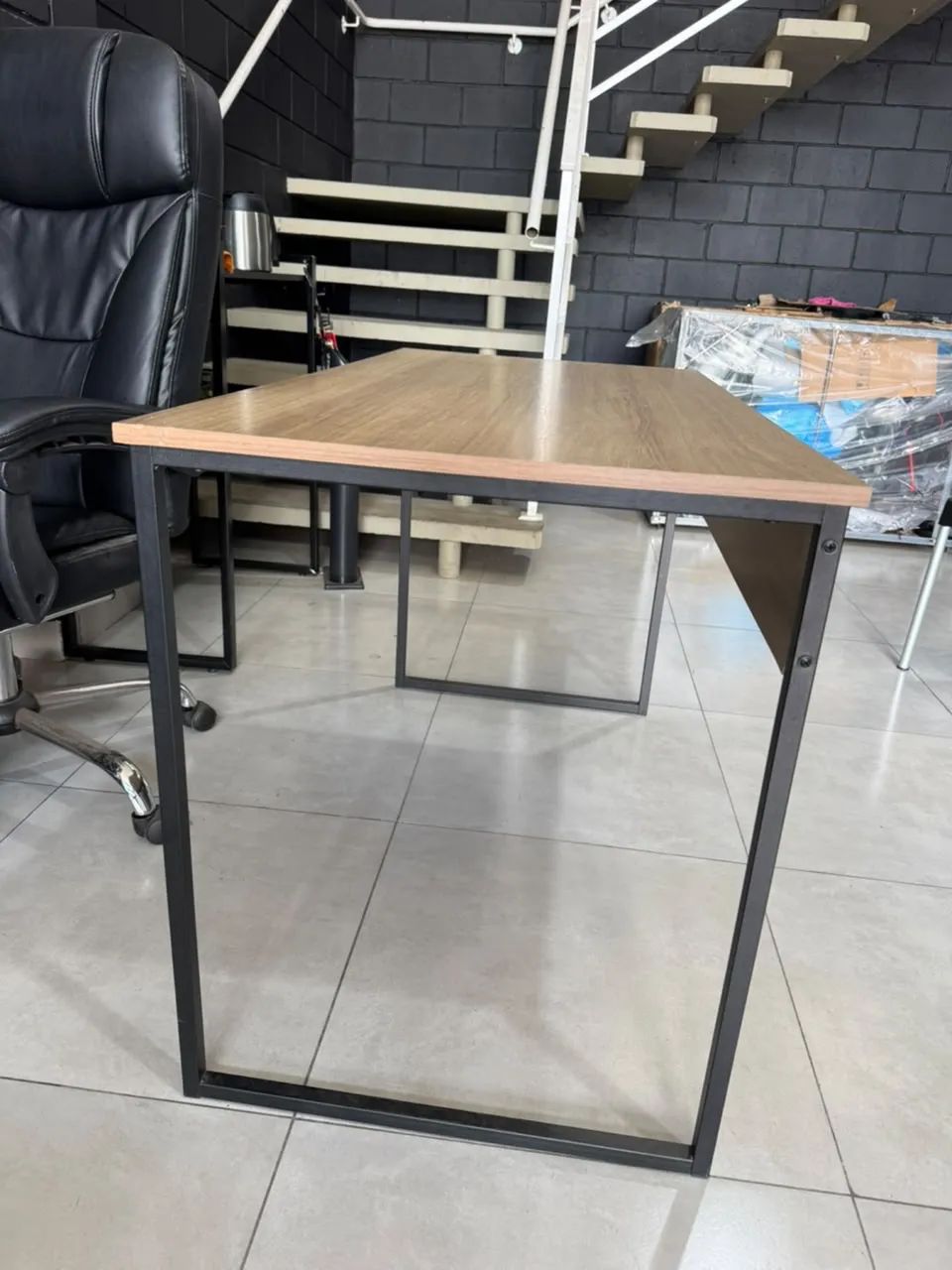 Mesa escritório 0,60 x 1,20 - Foto 4
