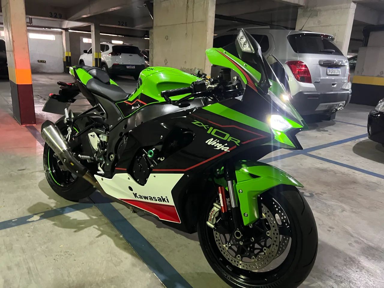 Kawasaki Zx-10/ Zx-10r 1000cc 2022 - 1519191308 | OLX