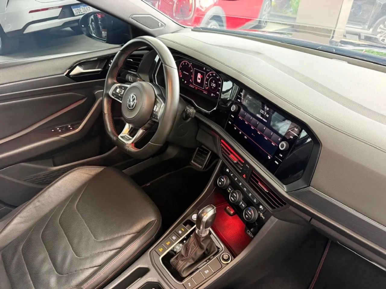 Volkswagen Jetta GLI 350 TSI 2.0 16V 4p Aut., foto 12 de 19