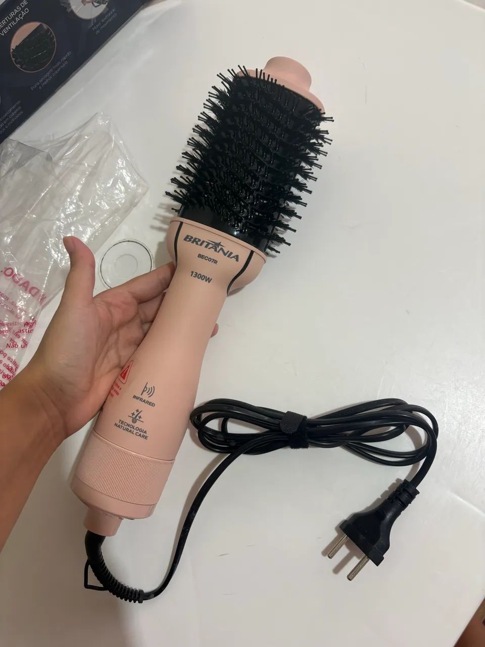 Escova secadora Britânia BiVolt - Foto 4