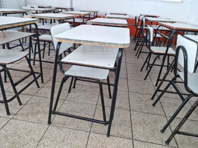 Carteiras Mesa e Cadeira Escolar 19 Conjuntos - Foto 4