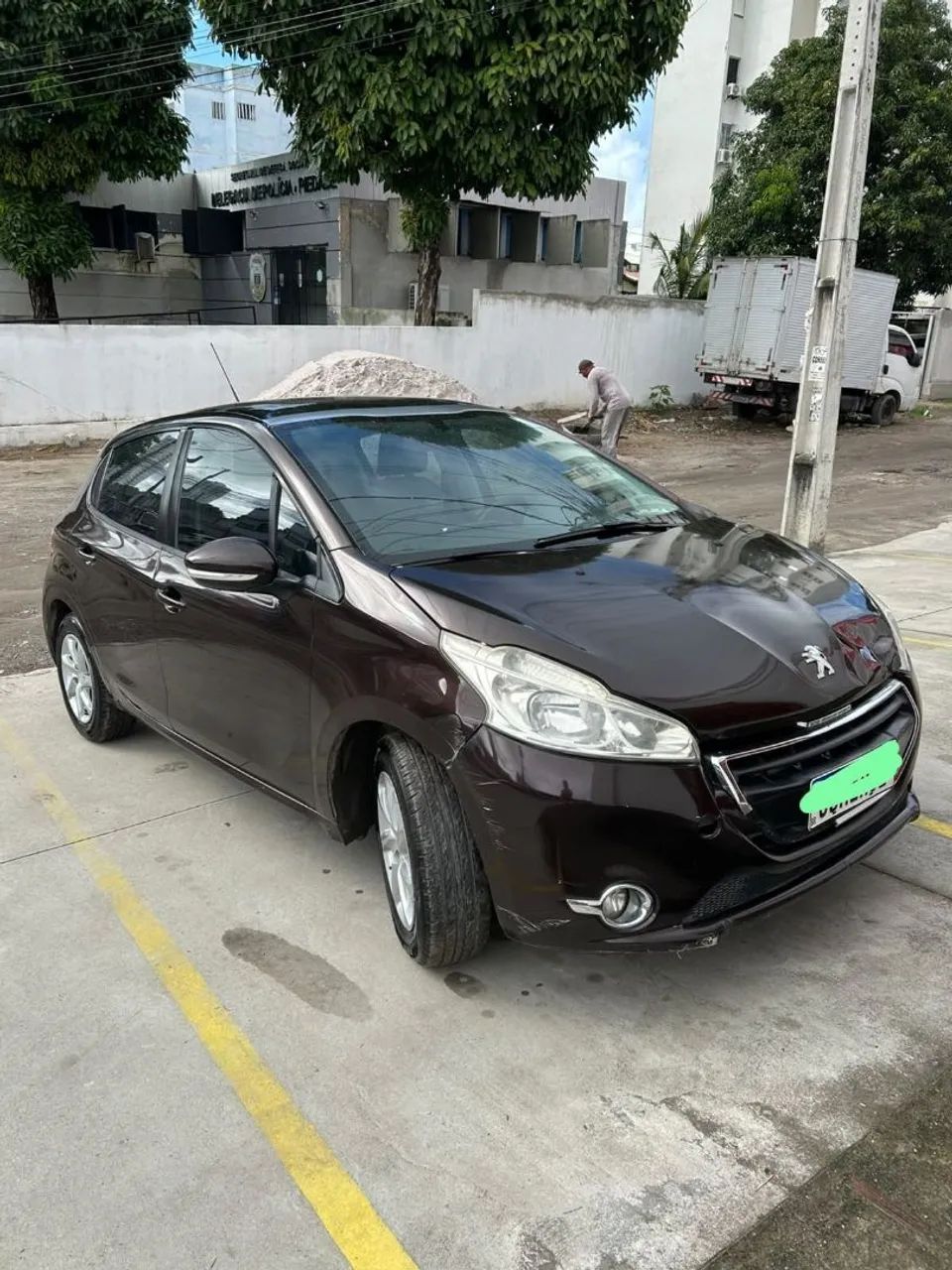 Peugeot 208 208 Allure 1.5 Flex 8V 5p 2014