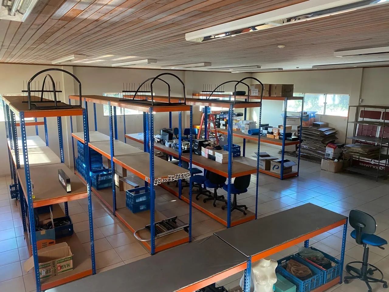 Prateleiras Mecalux modelo mini porta Pallets 