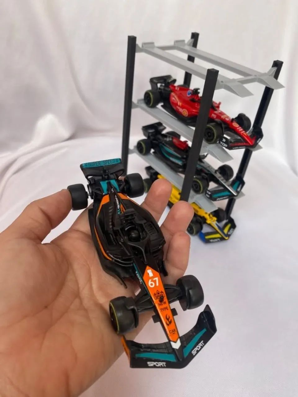 4 Miniatura - Formula 1 - F1 (1:43) + Suporte - Foto 5